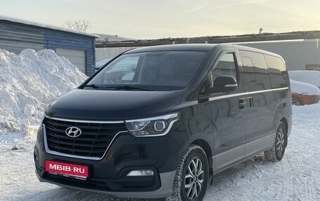 Hyundai H-1 II рестайлинг, 2019 год, 3 099 000 рублей, 1 фотография