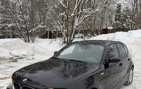 BMW 1 серия, 2008 год, 890 000 рублей, 1 фотография