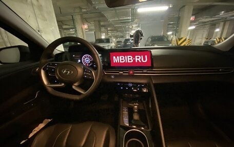 Hyundai Elantra, 2023 год, 2 500 000 рублей, 17 фотография
