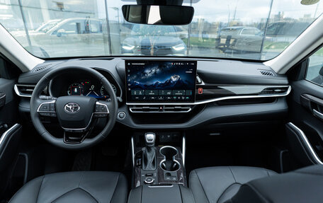 Toyota Highlander, 2025 год, 6 190 000 рублей, 8 фотография