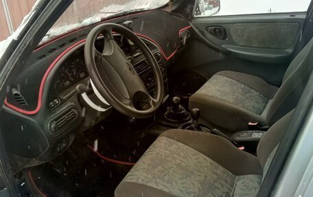 Chevrolet Niva I рестайлинг, 2004 год, 350 000 рублей, 3 фотография