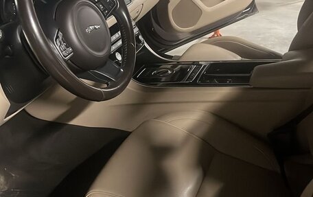 Jaguar XF II, 2016 год, 1 900 000 рублей, 14 фотография