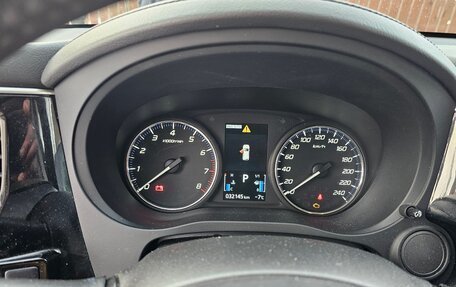 Mitsubishi Outlander III рестайлинг 3, 2017 год, 2 200 000 рублей, 10 фотография