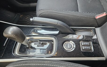 Mitsubishi Outlander III рестайлинг 3, 2017 год, 2 200 000 рублей, 7 фотография