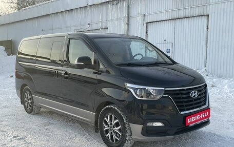 Hyundai H-1 II рестайлинг, 2019 год, 3 099 000 рублей, 3 фотография