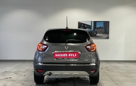 Renault Kaptur I рестайлинг, 2021 год, 1 799 000 рублей, 6 фотография