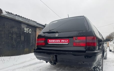 Volkswagen Passat B4, 1995 год, 220 000 рублей, 2 фотография