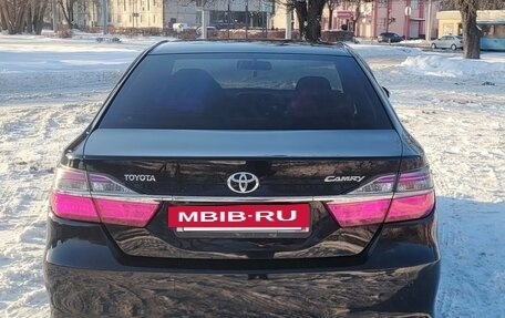 Toyota Camry, 2015 год, 1 850 000 рублей, 6 фотография