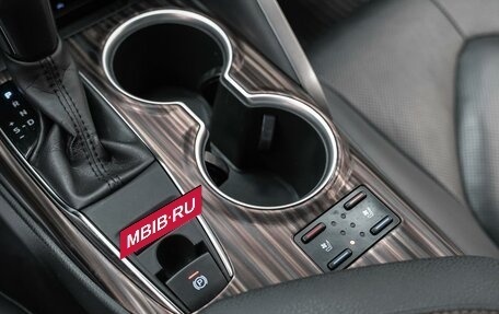 Toyota Camry, 2020 год, 2 890 000 рублей, 11 фотография