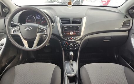 Hyundai Solaris II рестайлинг, 2014 год, 900 000 рублей, 7 фотография