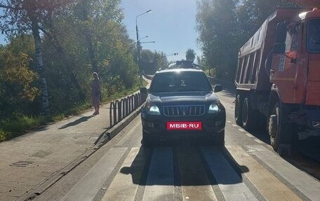 Toyota Land Cruiser Prado 120 рестайлинг, 2007 год, 1 100 000 рублей, 2 фотография