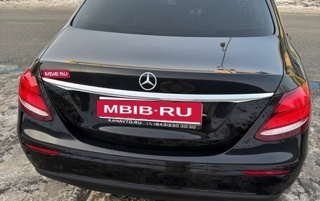 Mercedes-Benz E-Класс, 2020 год, 3 150 000 рублей, 6 фотография