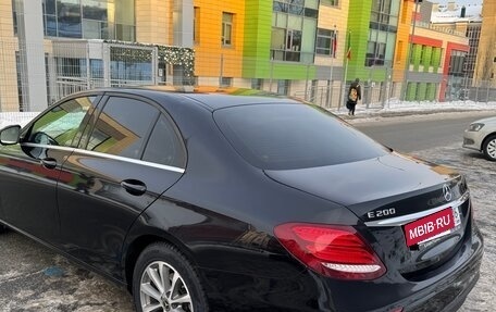 Mercedes-Benz E-Класс, 2020 год, 3 150 000 рублей, 7 фотография