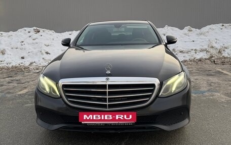 Mercedes-Benz E-Класс, 2020 год, 3 150 000 рублей, 10 фотография