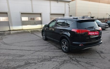 Toyota RAV4, 2017 год, 2 690 000 рублей, 2 фотография