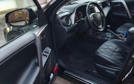 Toyota RAV4, 2017 год, 2 690 000 рублей, 7 фотография