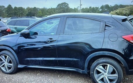 Honda HR-V II, 2022 год, 2 200 000 рублей, 2 фотография