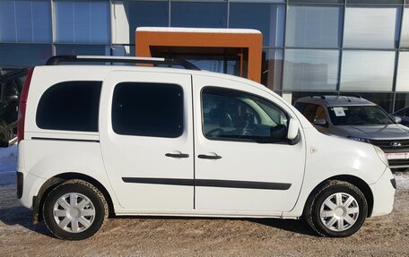 Renault Kangoo II рестайлинг, 2010 год, 690 000 рублей, 4 фотография