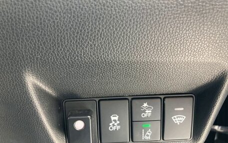 Honda Stepwgn IV, 2021 год, 10 фотография