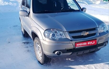 Chevrolet Niva I рестайлинг, 2011 год, 580 000 рублей, 1 фотография