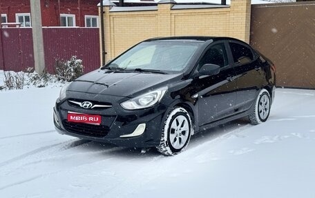 Hyundai Solaris II рестайлинг, 2013 год, 735 000 рублей, 1 фотография