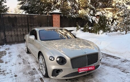 Bentley Continental GT III, 2021 год, 21 000 000 рублей, 2 фотография