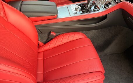 Bentley Continental GT III, 2021 год, 21 000 000 рублей, 13 фотография