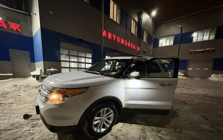 Ford Explorer VI, 2013 год, 1 999 999 рублей, 3 фотография