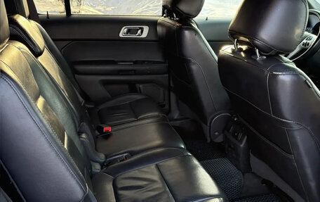 Ford Explorer VI, 2013 год, 1 999 999 рублей, 15 фотография