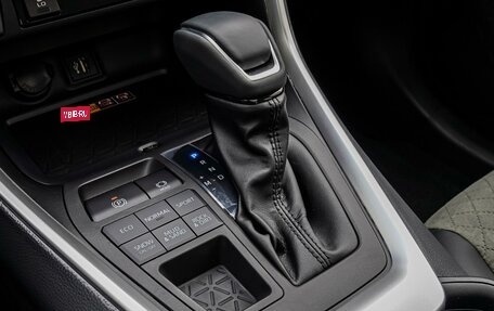 Toyota RAV4, 2025 год, 4 298 000 рублей, 13 фотография