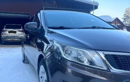 KIA Rio III рестайлинг, 2015 год, 869 000 рублей, 2 фотография