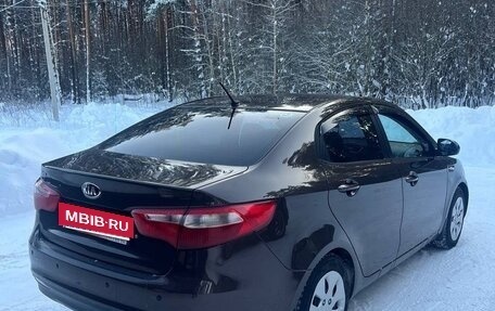 KIA Rio III рестайлинг, 2015 год, 869 000 рублей, 9 фотография