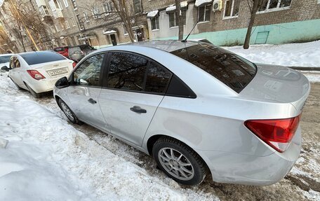 Chevrolet Cruze II, 2010 год, 700 000 рублей, 5 фотография