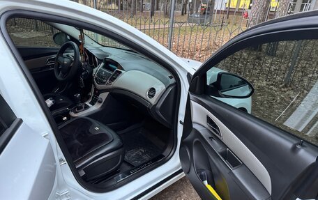 Chevrolet Cruze II, 2011 год, 750 000 рублей, 17 фотография