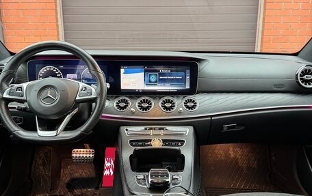 Mercedes-Benz E-Класс, 2017 год, 3 100 000 рублей, 5 фотография