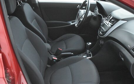 Hyundai Solaris II рестайлинг, 2012 год, 815 000 рублей, 10 фотография