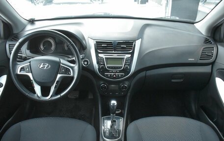 Hyundai Solaris II рестайлинг, 2012 год, 815 000 рублей, 12 фотография