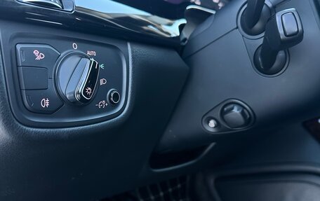 Audi A8, 2013 год, 1 990 000 рублей, 19 фотография