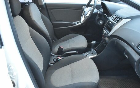 Hyundai Solaris II рестайлинг, 2013 год, 830 000 рублей, 10 фотография