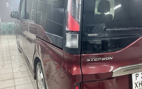 Honda Stepwgn IV, 2018 год, 2 000 000 рублей, 4 фотография