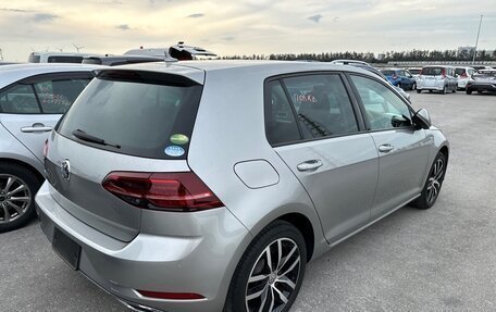 Volkswagen Golf VII, 2018 год, 1 750 000 рублей, 10 фотография