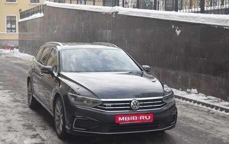 Volkswagen Passat B8 рестайлинг, 2020 год, 2 600 000 рублей, 5 фотография