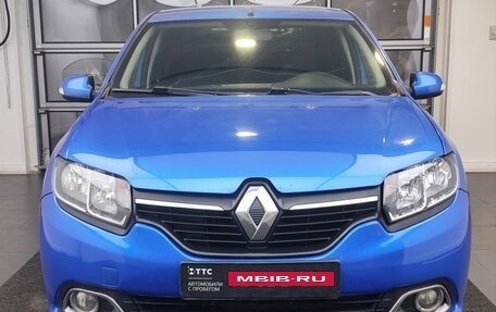 Renault Logan II, 2015 год, 535 000 рублей, 2 фотография