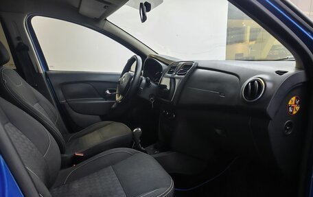 Renault Logan II, 2015 год, 535 000 рублей, 13 фотография