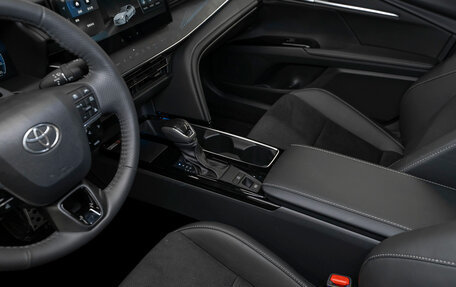 Toyota Camry, 2025 год, 4 550 000 рублей, 14 фотография