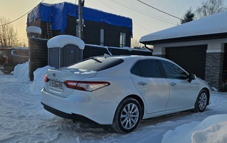 Toyota Camry, 2018 год, 2 300 000 рублей, 4 фотография