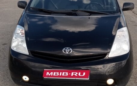 Toyota Prius, 2005 год, 450 000 рублей, 4 фотография