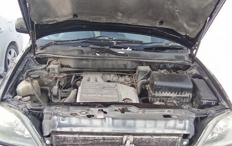 Toyota Harrier, 1999 год, 890 000 рублей, 3 фотография