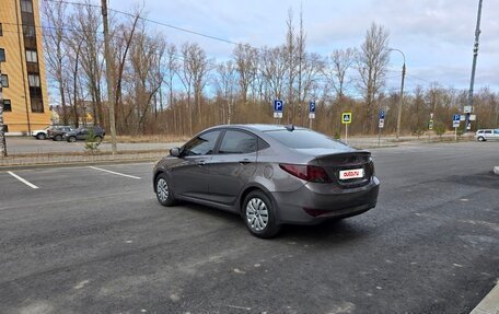 Hyundai Solaris II рестайлинг, 2015 год, 1 000 000 рублей, 3 фотография