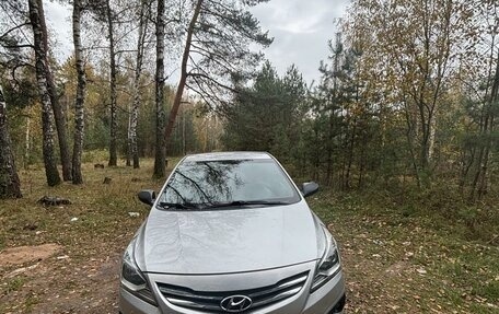 Hyundai Solaris II рестайлинг, 2015 год, 820 000 рублей, 6 фотография